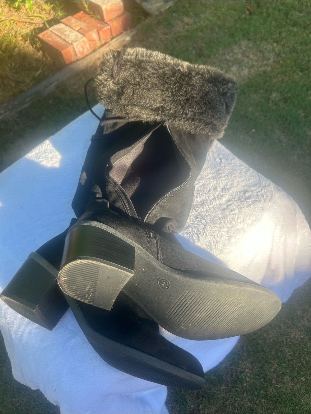 Black Faux Suede Mid-Calf Winter Boots Fur Trim 2" Heel Size 9.5 / 40